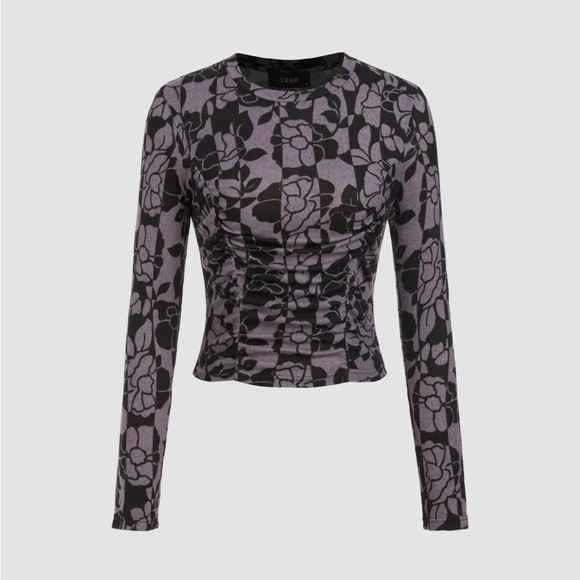 Cropped Long Sleeve Top - Picture 2 of 2